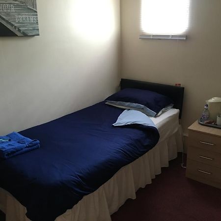 Duke Of Edinburgh Hotell Swindon Eksteriør bilde