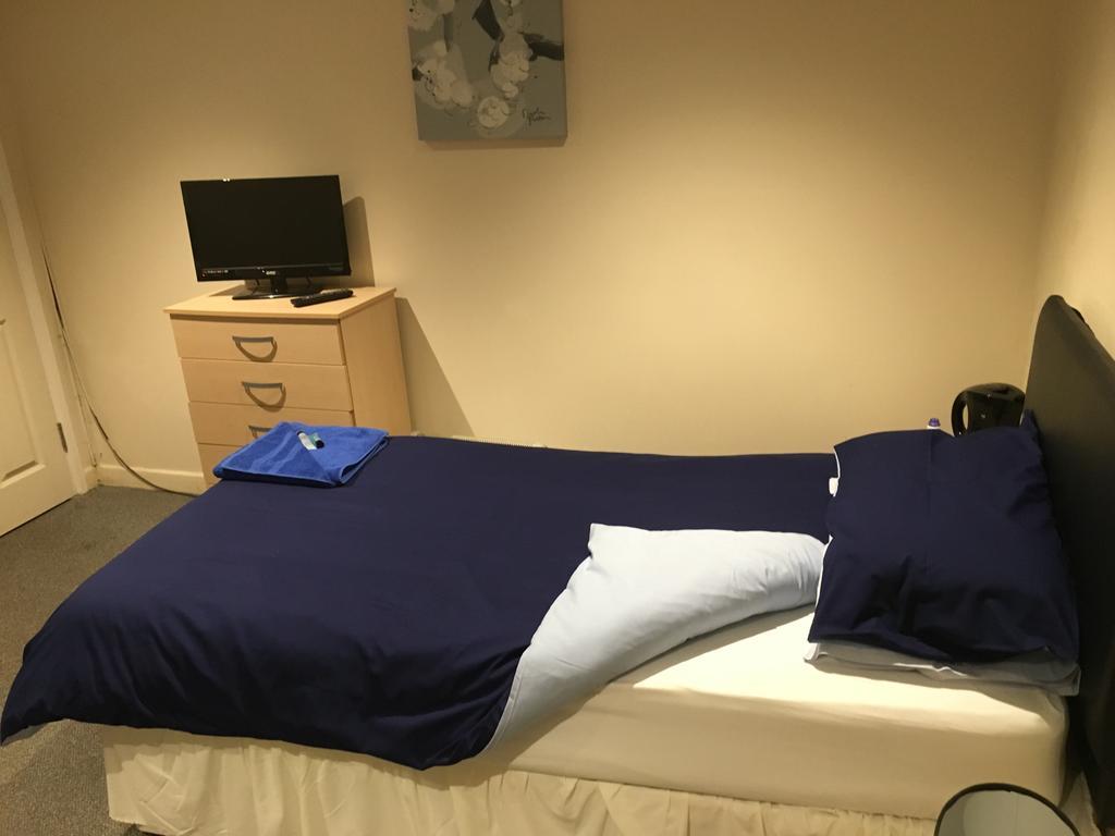 Duke Of Edinburgh Hotell Swindon Eksteriør bilde