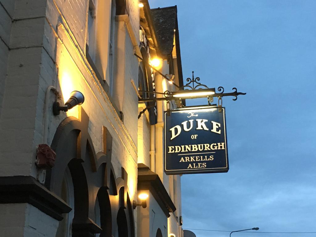 Duke Of Edinburgh Hotell Swindon Eksteriør bilde